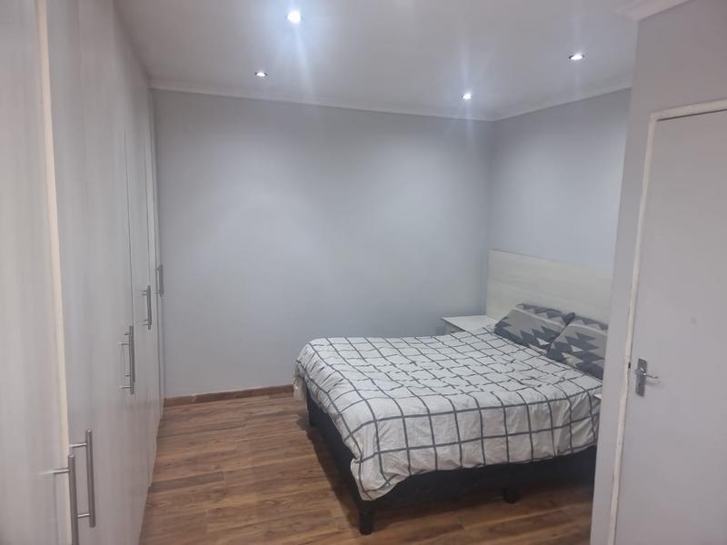 2 Bedroom Property for Sale in Rondevlei Park Western Cape